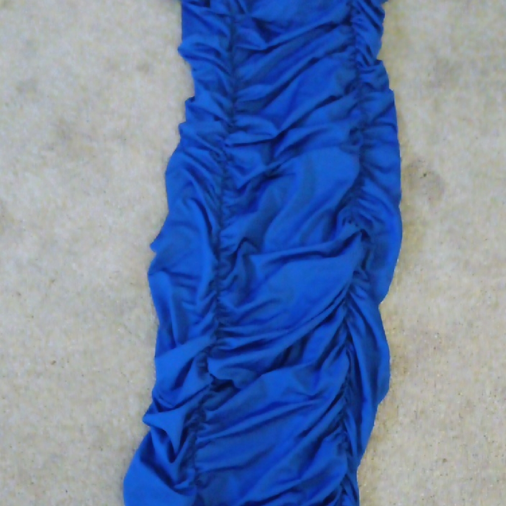 Fashion Nova Strapless Dress in Vibrant Blue